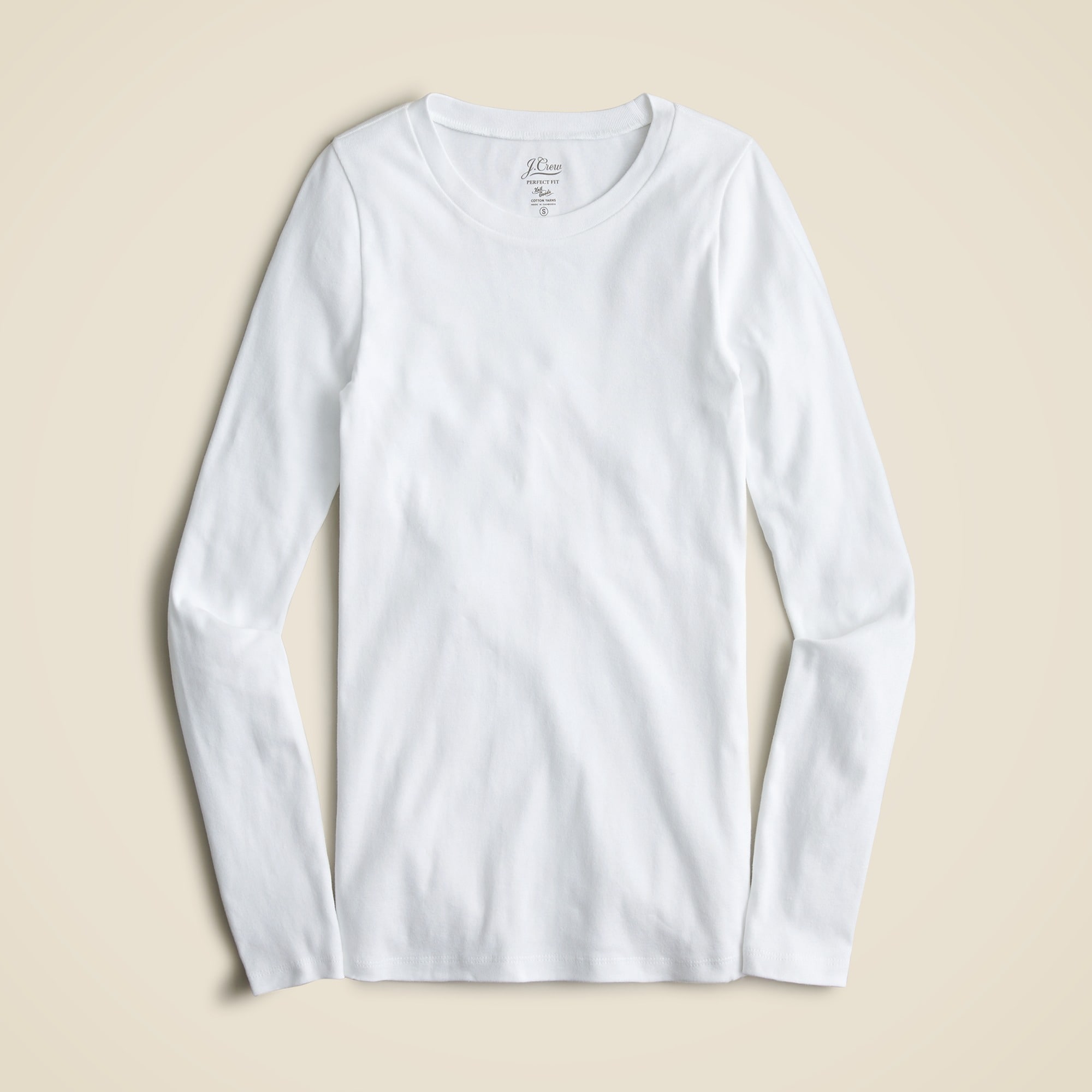  Perfect-fit long-sleeve crewneck T-shirt