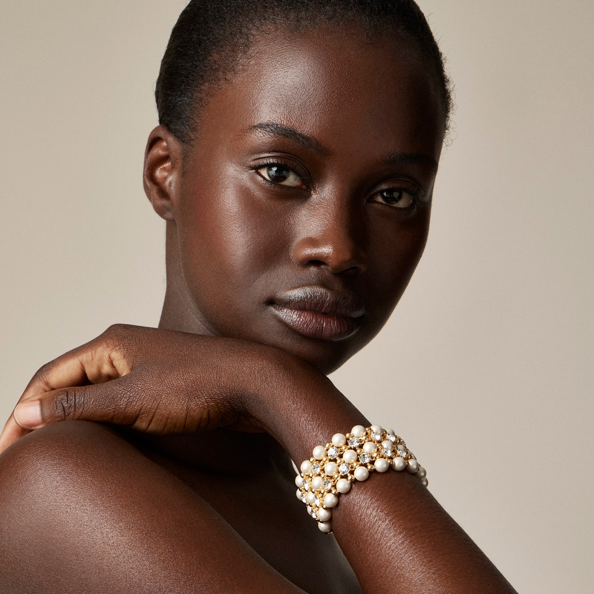 womens Crystal and pearl chainlink bracelet