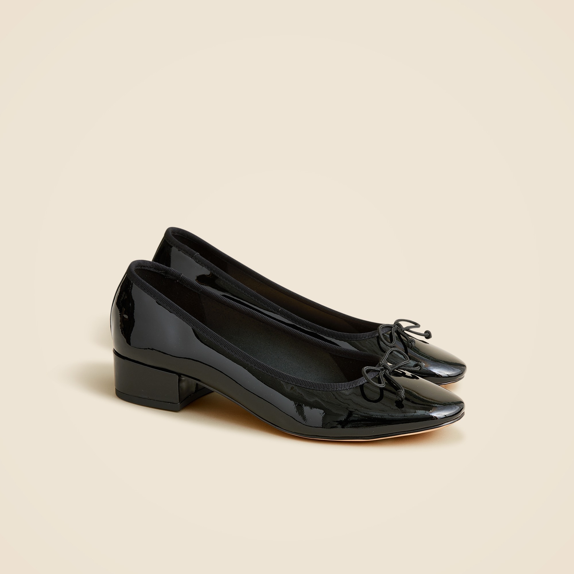 womens Teagan ballet pumps in patent leather