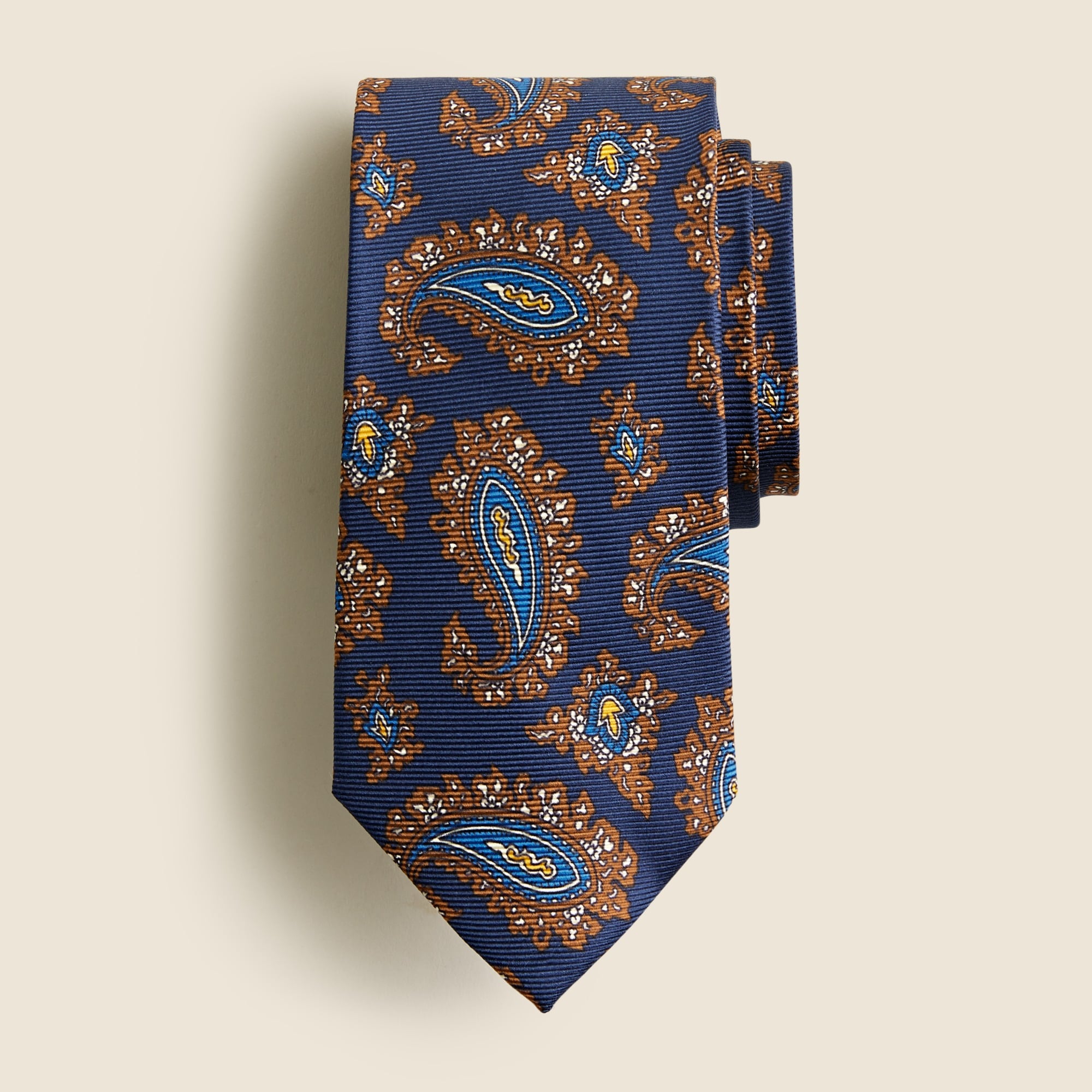  Italian silk tie in paisley