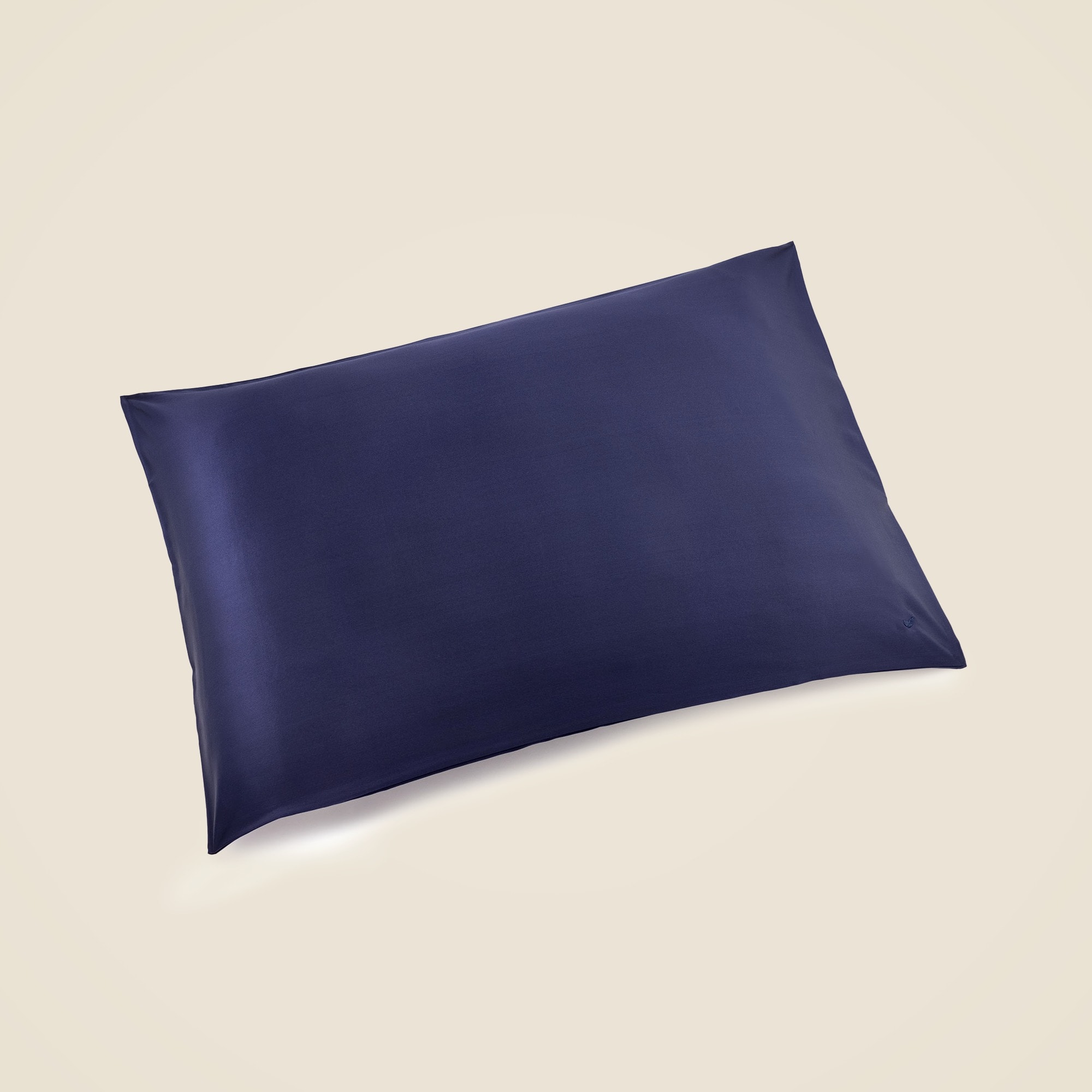 womens Petite Plume™ silk pillowcase